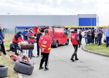 Vertbaudet, centre d&rsquo;incinération… : IC donne la parole aux grévistes.