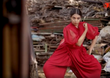 Du Kerala en Inde à la France…. l&rsquo;Internationale – la danse d&rsquo;une jeune révolutionnaire indienne