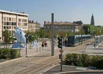 Signez la pétition : pas de revanche pour les vaincus hitlériens de Stalingrad, empêchez la suppression de la place de Stalingrad à Bordeaux.