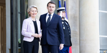 Faire front à un impérialisme français totalement putréfié