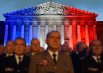 Pour la paix, faire respecter la constitution : des officiers de l&rsquo;armée française demandent un vote sur l&rsquo;engagement militaire et financier de la France en Ukraine