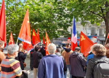 #8mai Pour la paix et contre l&rsquo;Europe de la guerre et de la fascisation, succès des rassemblements au Café du croissant à Paris, à Marseille, Lyon, Bordeaux et Toulouse. [photos & vidéos]