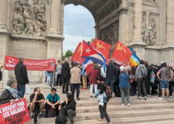 #8mai Pour la paix et contre l&rsquo;Europe de la guerre et de la fascisation, succès des rassemblements au Café du croissant à Paris, à Marseille, Lyon, Bordeaux et Toulouse. [photos & vidéos]