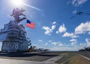 Danger pour le Venezuela, escalade dans la guerre mondiale : le porte-avion USS Ford en mer des Caraïbes