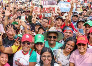 Venezuela : 8 mars journée des communardes, journée électorale des Communes, la démocratie et l&rsquo;égalité versus le capitalisme et son impérialisme !