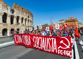 Paris, Rome, Barcelone : les peuples européens exigent de briser le blocus de Cuba. L’Union européenne complice de Washington