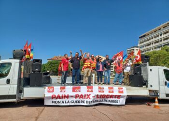A Toulon, la CGT à l&rsquo;offensive pour la paix devant l&rsquo;arsenal dénonce l&rsquo;économie de guerre de l&rsquo;UE et de l&rsquo;OTAN