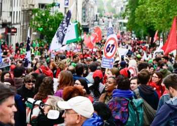 La Belgique des travailleurs en grève : 75 000 manifestants à Bruxelles contre l’euro austérité