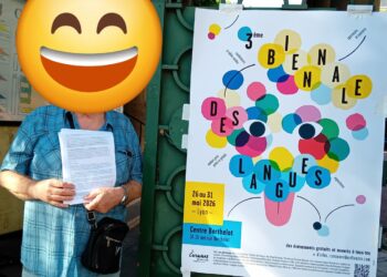 Biennale des langues : une distribution de tracts pour sensibiliser à la résistance au tout-anglais impérialiste