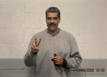 Nicolás Maduro est retenu en otage aux États-Unis depuis près de huit mois : un crime qu’on ne peut oublier, qui sert au pillage en cours du pétrole du Venezuela par les USA.