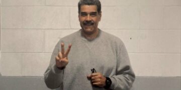 Nicolás Maduro est retenu en otage aux États-Unis depuis près de huit mois : un crime qu’on ne peut oublier, qui sert au pillage en cours du pétrole du Venezuela par les USA.