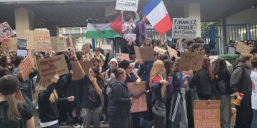 De Lille à Manosque, les lycéens en colère doivent être protégés contre la fureur du régime Macron Le Pen, le PRCF mobilisé